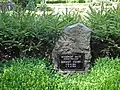 Symbolisches Grab auf dem Friedhof