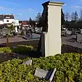 Kriegsopfergedenkstätte auf dem Gemeindefriedhof, Bildhauer Uwe Hassdenteufel & Willi Kasakow, 2013