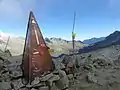 Krimmler Tauern: Markierung des Friedensweges Alpine Peace Crossing