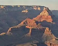 Blick vom Grandview Point am South Rim in nördlicher Richtung auf Krishna Shrine und  Vishnu Temple rechts dahinter