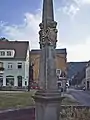 Postmeilensäule aus dem Jahr 1727 (2)