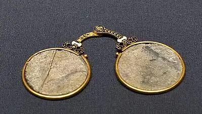 Paris, 3. Viertel des 16. Jahrhunderts.Gold, Emaille, Glas