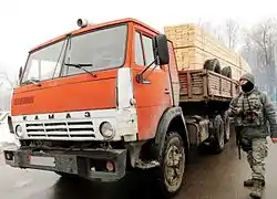 KamAZ-5410 in Kirgisistan an einem Kontrollpunkt der US-Armee (2010)