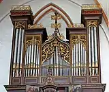 Hauptwerk der Kleinen Orgel der Lübecker Jakobikirche (1467/1515) mit Kielbogen und bemalten Pfeifen