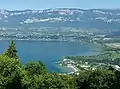 Blick auf den Lac du Bourget, im Hintergrund das Bauges-Massiv