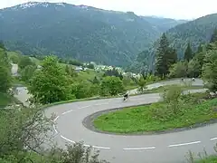 Anstieg von Südosten mit vielen Kehren