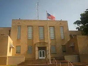 Lafayette County Courthouse (2008). Das 1942 im Stile des Art déco fertiggestellte Courthouse ist seit Februar 1993 im NRHP eingetragen.