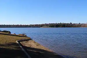Ostufer des Lake Ginninderra