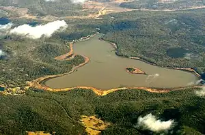 Luftaufnahme des Lake Leake von Osten