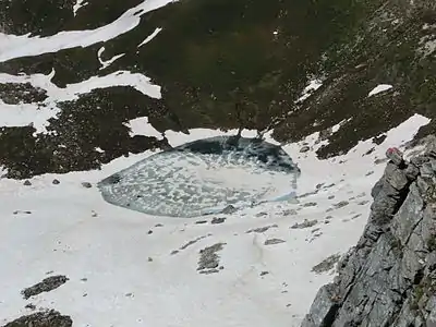 Blick zum See auf dem Pass da Schmorras.