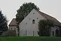 Wohnstallhaus und Scheune eines Bauernhofes