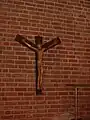 Kreuz im hinteren Bereich der Kirche