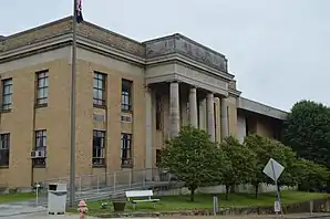 Lee County Courthouse