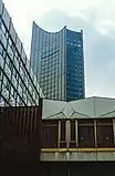 Hauptgebäude der Karl-Marx-Universität Leipzig, Uni-Hochhaus und Seminargebäude (1986)