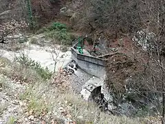 Wehr mit Einlaufbauwerk am Beginn der Klamm
