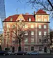 1908 von R. Barbist erbauter deutscher Renaissance-Eckbau am Leonrodplatz (Leonrodstraße 91)