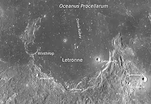 Letronne und Nebenkrater (LROC-WAC)