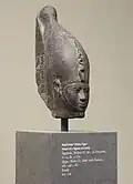 Kopf mit typischer Kopfbedeckung