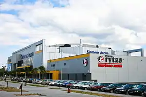 Im Vordergrund die Jeep Arena und dahinter die Avia Solutions Group Arena (2007)