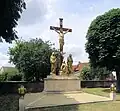 Kreuzigungsgruppe an der Kirche