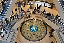 Brunnen in der Passage