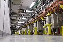 Linac 4, ersetzt Linac 2 ab 2020 und beschleunigt negative Wasserstoffionen.
