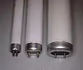 Von links: Sockel G5 (Typ T5), Sockel G13 (Typ T8), Sockel G13 (Typ T12)