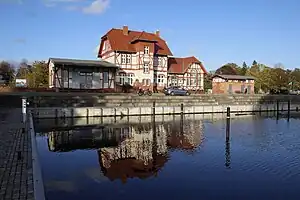 Bahnhofsgebäude Loitz (2017)