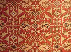 Linkes Bild: „Lotto-Teppich“, Anatolien, 16. Jh., Museum für türkische und islamische Kunst, IstanbulRechtes Bild: „Lotto-Teppich“, Detailaufnahme des Felds