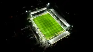 Die Arena Ludogorez unter Flutlicht im April 2022