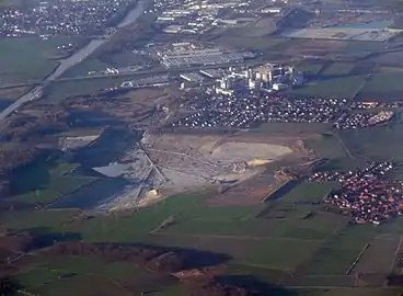 Links die Lände Schneiderwinkel (Höver), Blick von Osten