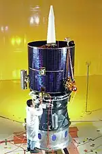 Lunar Prospector bei der Fertigung
