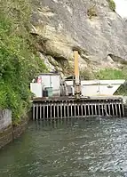 Einlauf in einen etwa 100 m langen Tunnel unter dem Burgberg