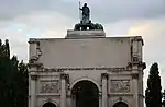 Inschrift unter der Freifläche der Südseite