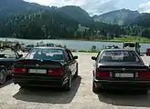 BMW 3er mit M Technic-Aerodynamik-Paket (rechts) und mit Sportpaket (links)