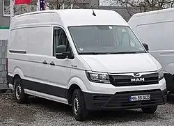 MAN TGE 3.140 mit Standardradstand und Hochdach