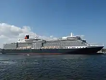Queen Elizabeth in Warnemünde 6. Mai 2013