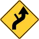 Zeichen W1-10dRKurve mit Kreuzung (rechts)