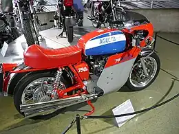 MV Agusta 750 Super Sport mit VollverkleidungModelljahr 1974–75