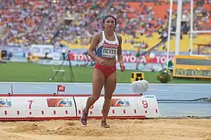 Macarena Reyes (2013)