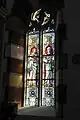 Linkes Kirchenfenster mit Matthäus und Markus