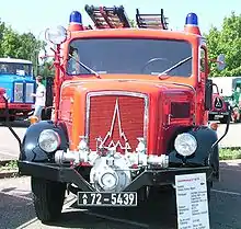Eckhauber der 1. Generation als Feuerwehrfahrzeug mit Vorbaupumpe