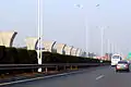 Die Strecke im Bau entlang der Flughafen-autobahn (2015)