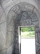 Krypta des Mahnmals