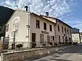 Rathaus (mairie) und Postamt