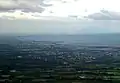 Blick über die Manilabucht auf den Arayat.