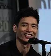 Manny Jacinto als Qimir