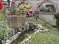 einer der Brunnen im Ort