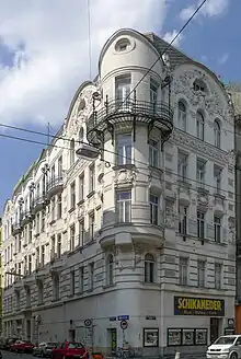 Miethaus u. Hotel