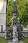 Statue Maria mit dem Kind an der Martinskirche in Bled, Slowenien